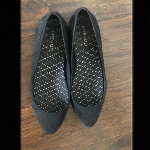 Kate and Mel black Pirassa flats - Picture 2 of 3